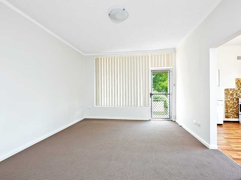 1/120 The Crescent, Homebush West NSW 2140