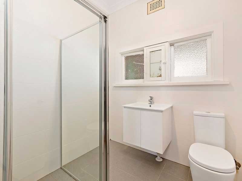 13 The Crescent, Homebush NSW 2140