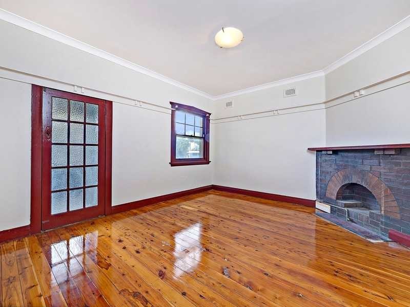 13 The Crescent, Homebush NSW 2140