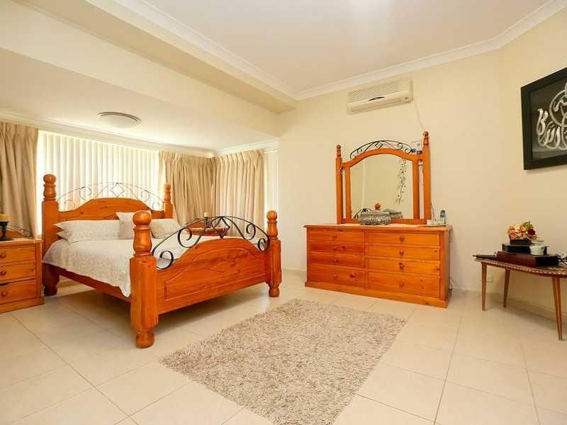 213 Noble Avenue, Greenacre NSW 2190