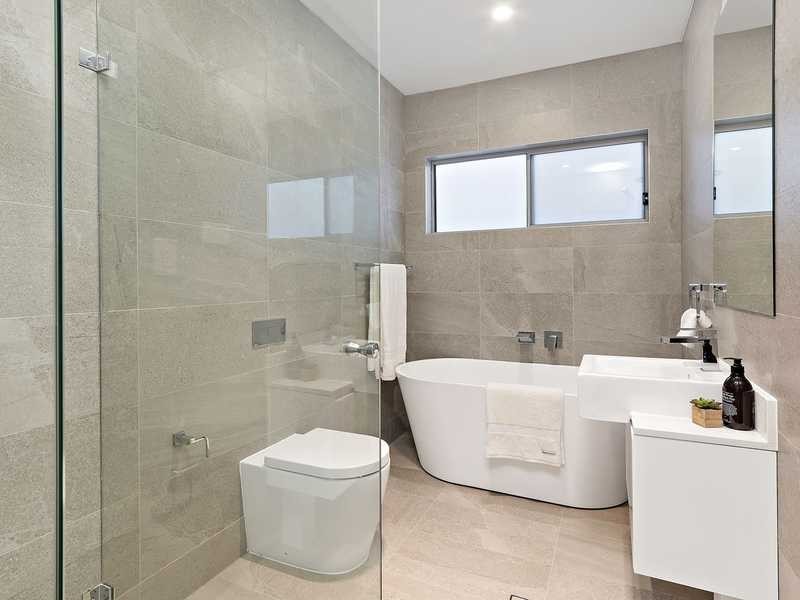 25 Latvia Avenue, Greenacre NSW 2190