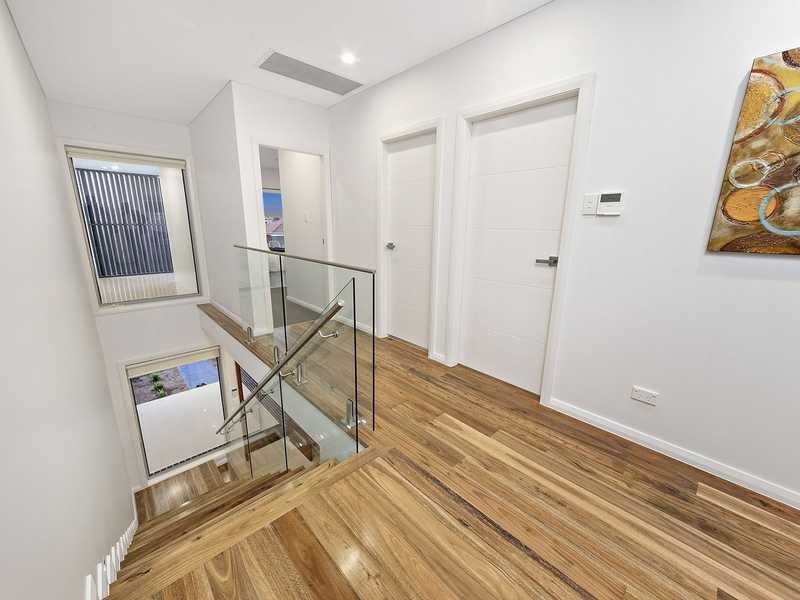 25 Latvia Avenue, Greenacre NSW 2190