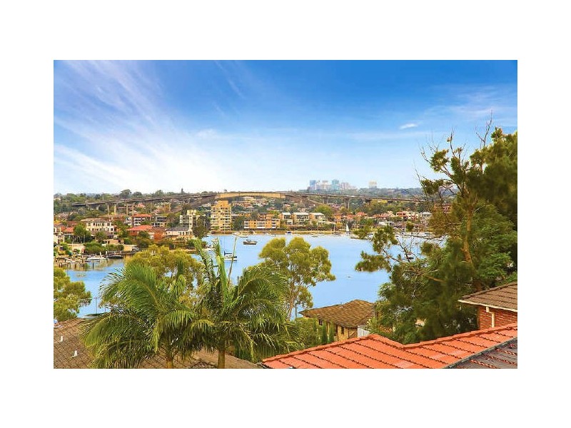74-76 Hampden Rd, Russell Lea NSW 2046