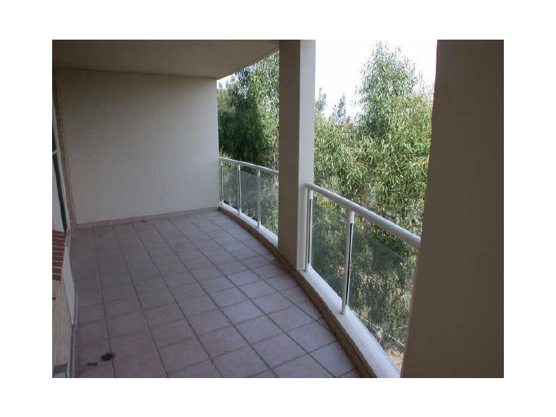 4 Wentworth Dr, Liberty Grove NSW 2138