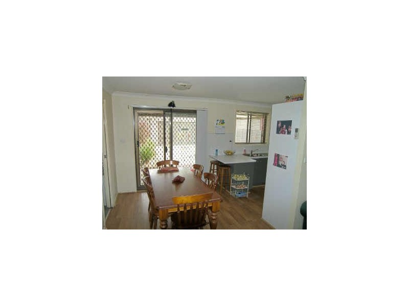 16 Standish Ave, Oakhurst NSW 2761