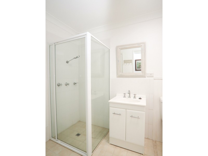 12 Ocean View Road, Sussex Inlet NSW 2540