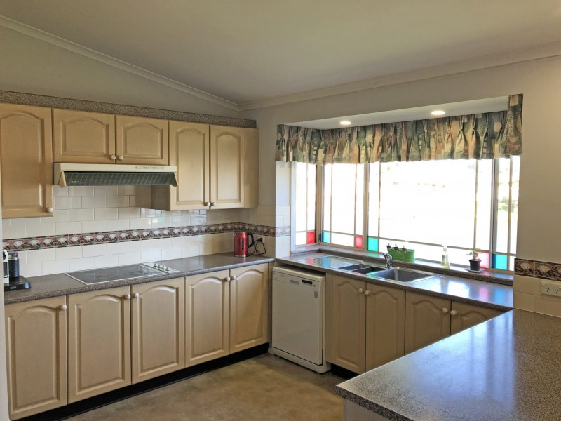 30 Thora Street, Sussex Inlet NSW 2540