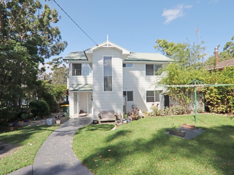 76 River Road, Sussex Inlet NSW 2540