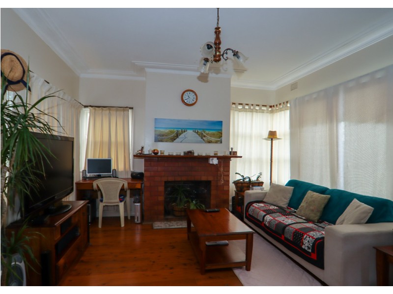 55 River Road, Sussex Inlet NSW 2540