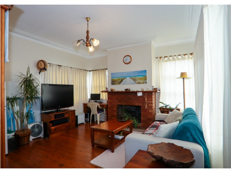 55 River Road, Sussex Inlet NSW 2540