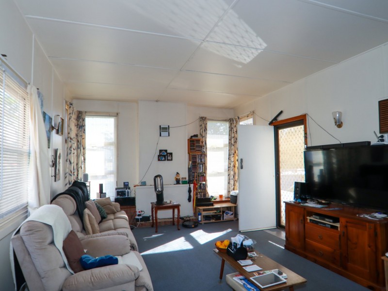 44 Iverison Road, Sussex Inlet NSW 2540