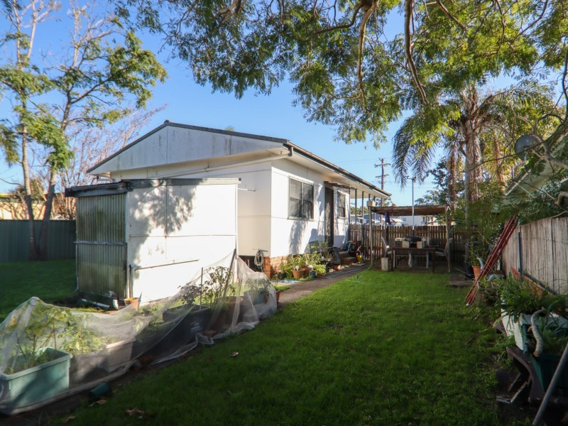 44 Iverison Road, Sussex Inlet NSW 2540