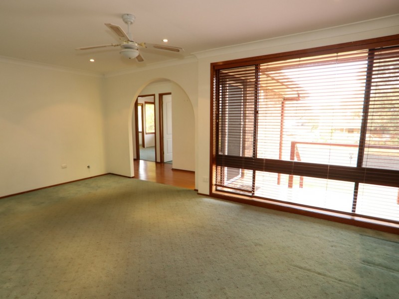 63 Suncrest Avenue, Sussex Inlet NSW 2540