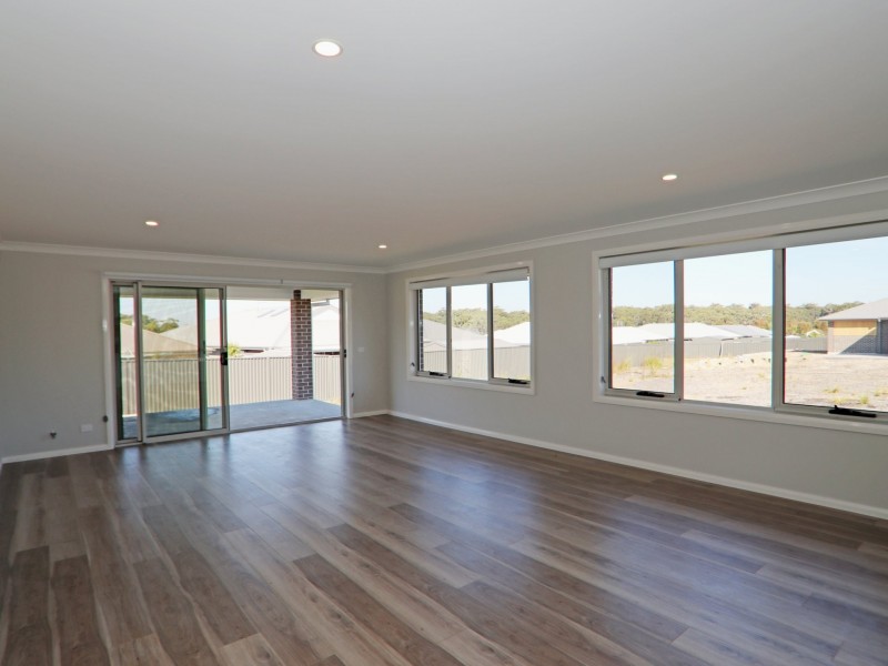 5 Bexhill Avenue, Sussex Inlet NSW 2540