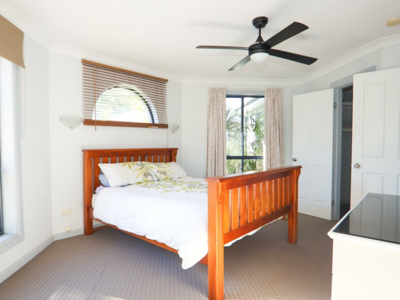 14 Inlet Avenue, Sussex Inlet NSW 2540