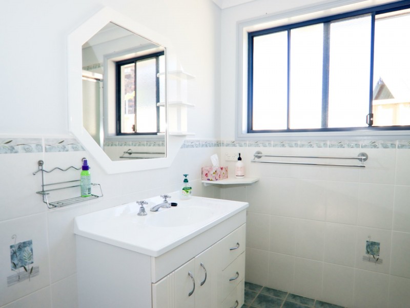14 Inlet Avenue, Sussex Inlet NSW 2540