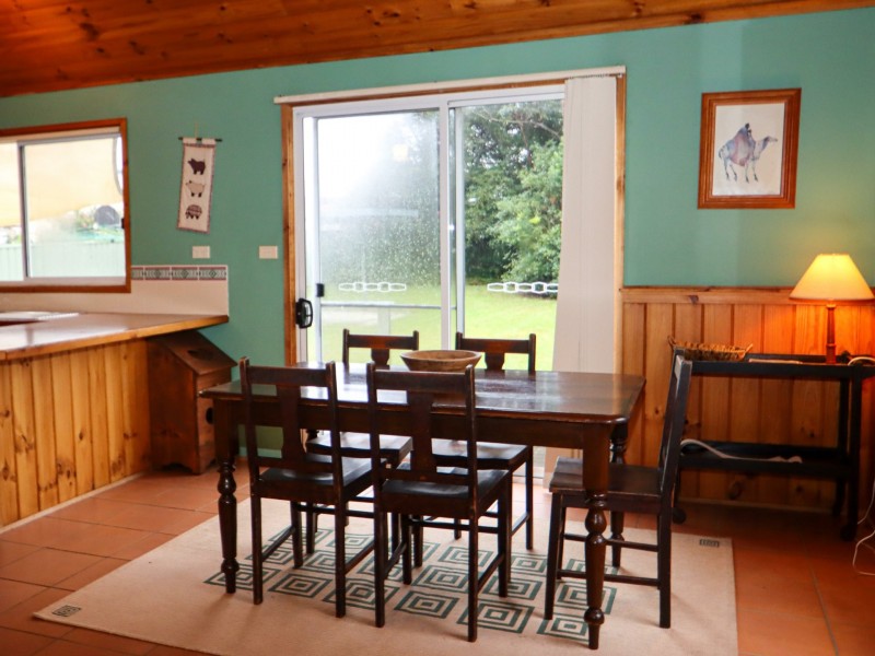 19 Iverison Road, Sussex Inlet NSW 2540