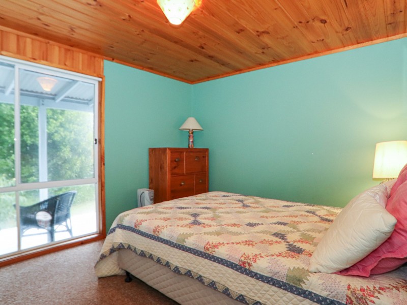 19 Iverison Road, Sussex Inlet NSW 2540