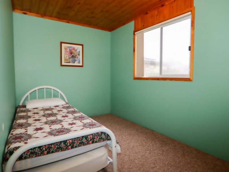 19 Iverison Road, Sussex Inlet NSW 2540