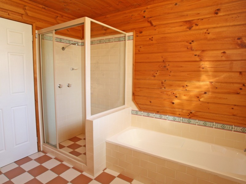 19 Iverison Road, Sussex Inlet NSW 2540