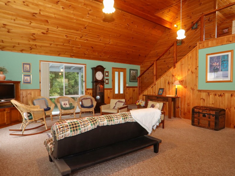 19 Iverison Road, Sussex Inlet NSW 2540