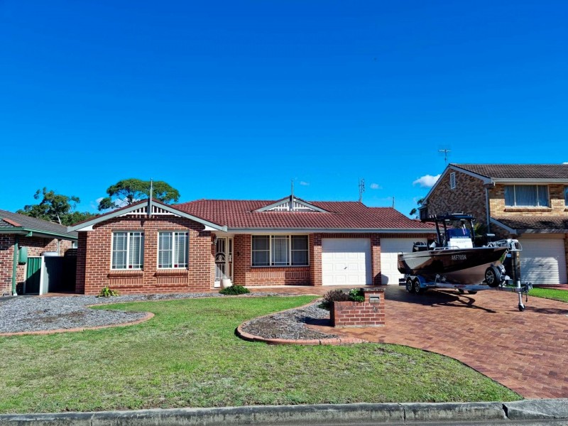 15 Cormorant Avenue, Sussex Inlet NSW 2540