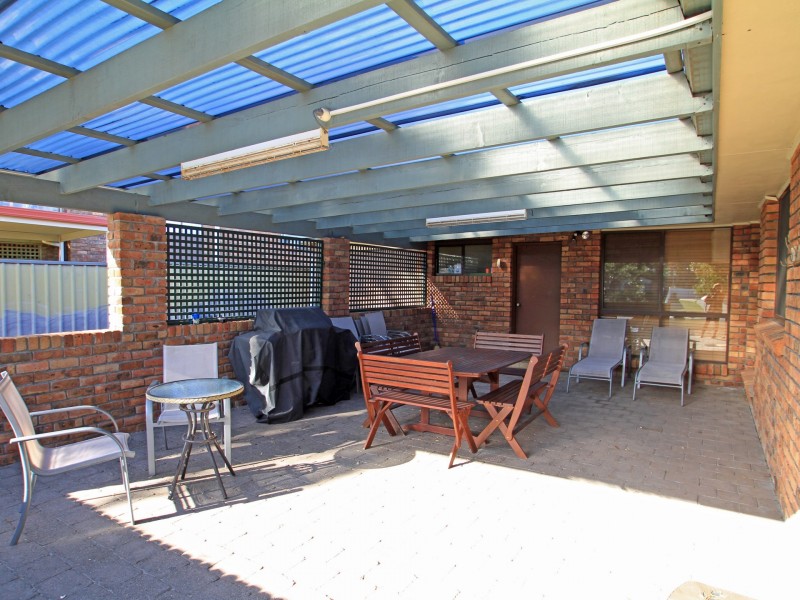 16 Thora Street, Sussex Inlet NSW 2540