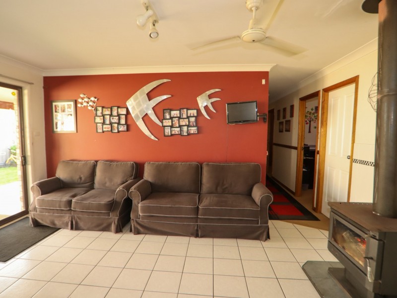 8 The Springs Avenue, Swanhaven NSW 2540