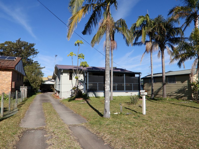 4 Banksia Street, Sussex Inlet NSW 2540
