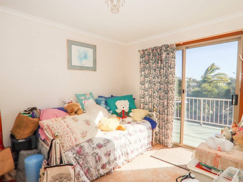 3 Coral Court, Sussex Inlet NSW 2540