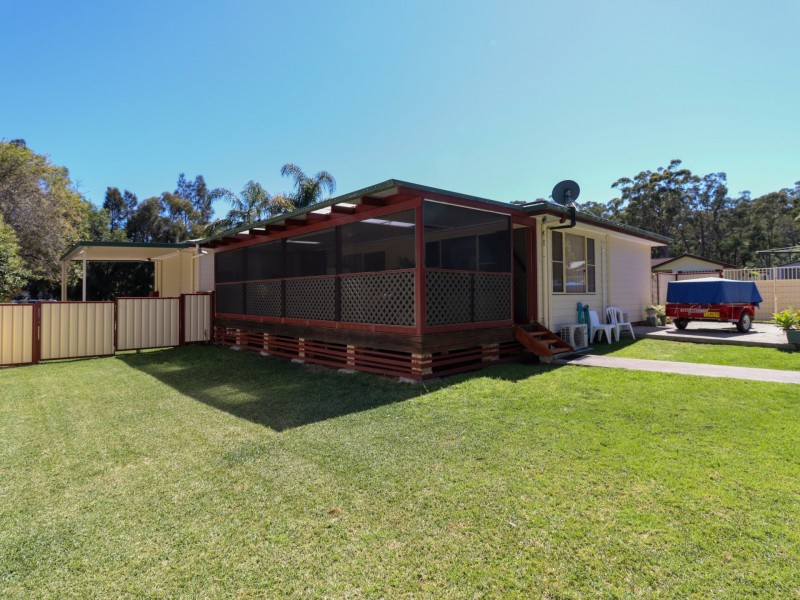 9 Pearl Close, Sussex Inlet NSW 2540