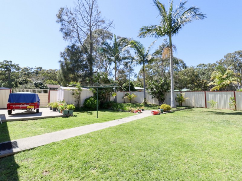9 Pearl Close, Sussex Inlet NSW 2540
