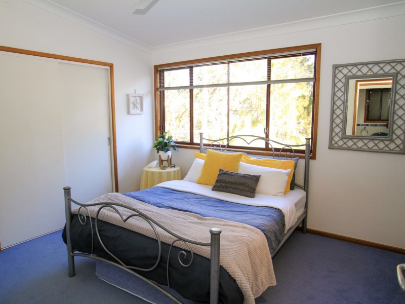 11 Ridge Avenue, Sussex Inlet NSW 2540