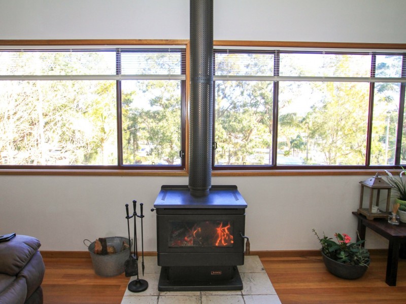 11 Ridge Avenue, Sussex Inlet NSW 2540