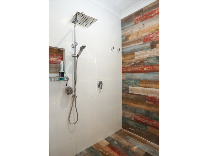 11 Ridge Avenue, Sussex Inlet NSW 2540