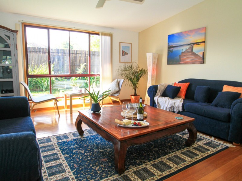 11 Ridge Avenue, Sussex Inlet NSW 2540