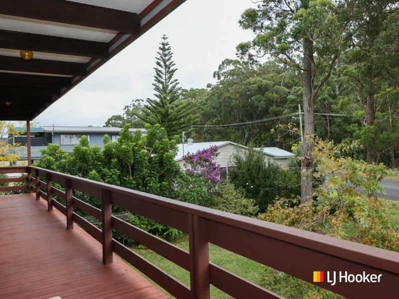 32 Suncrest Avenue, Sussex Inlet NSW 2540