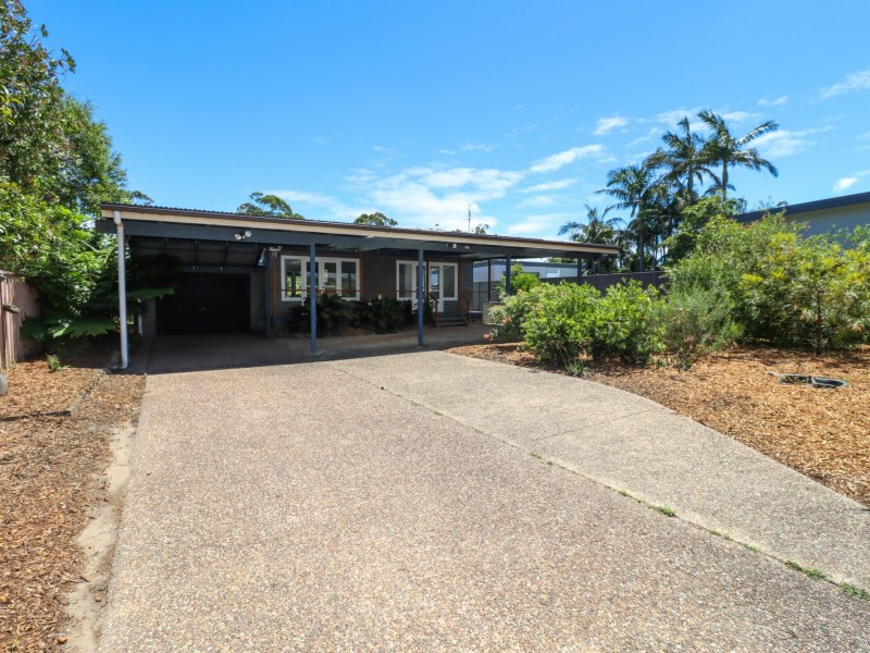 17 Lyons Road, Sussex Inlet NSW 2540