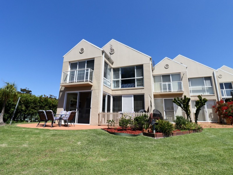 7/50 Jacobs Drive, Sussex Inlet NSW 2540