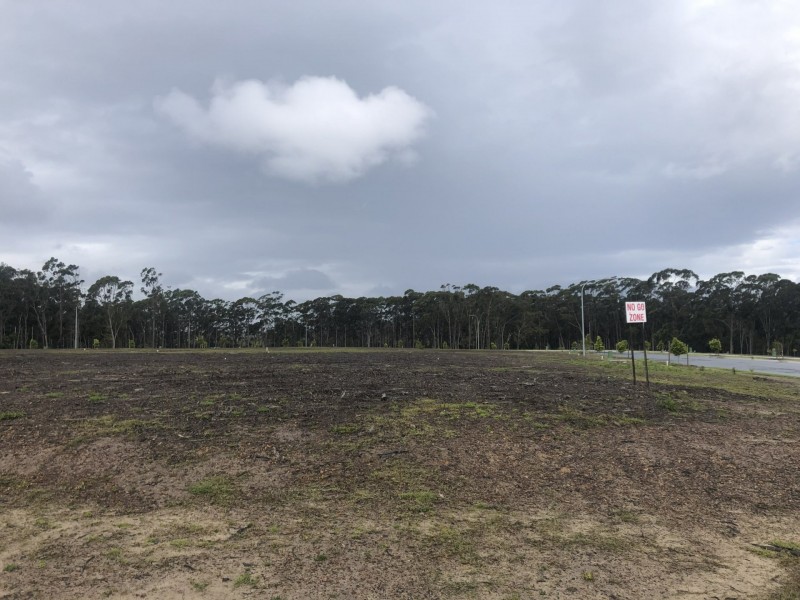 2 Oakmont Lane, Sussex Inlet NSW 2540