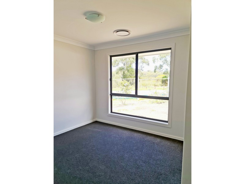 33 Bexhill Avenue, Sussex Inlet NSW 2540