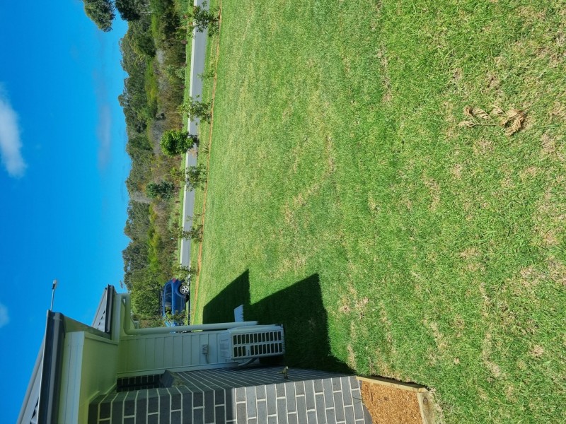 33 Bexhill Avenue, Sussex Inlet NSW 2540