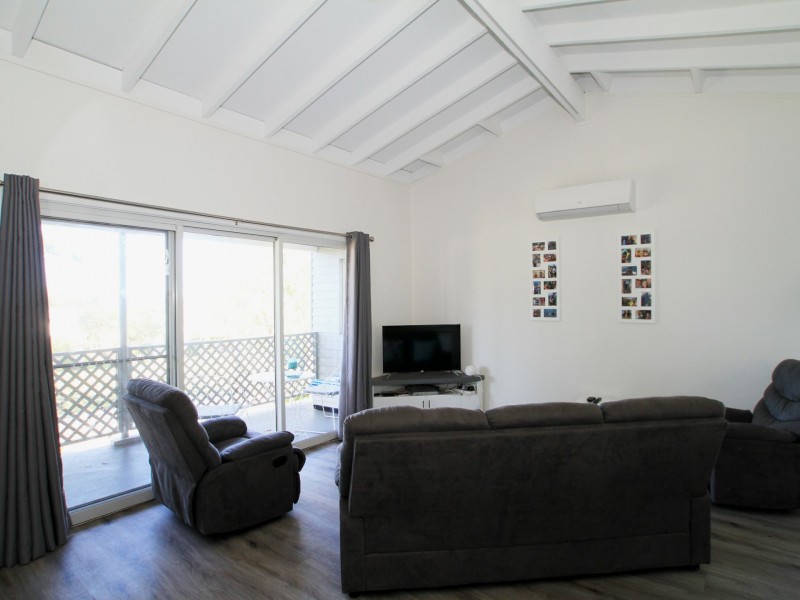 43 Government Road, Sussex Inlet NSW 2540