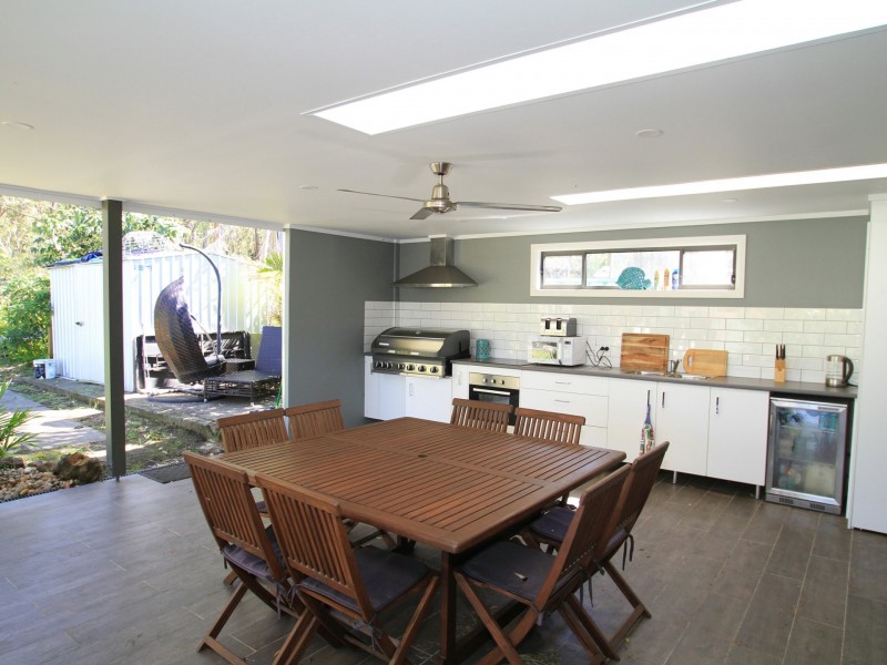 43 Government Road, Sussex Inlet NSW 2540