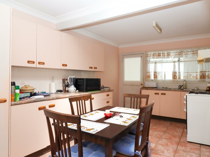 41 Lyons Road, Sussex Inlet NSW 2540