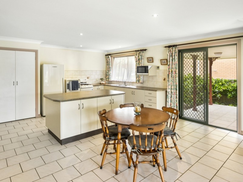 9 Plover Close, Sussex Inlet NSW 2540