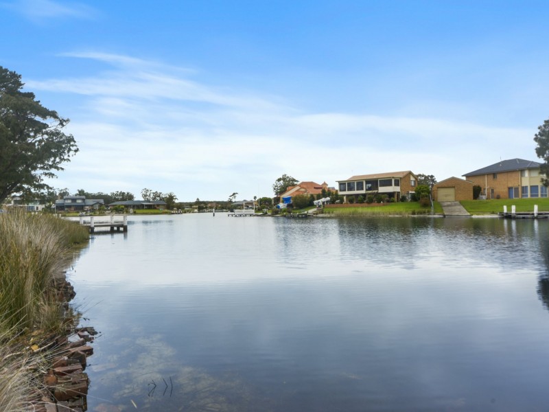 9 Plover Close, Sussex Inlet NSW 2540