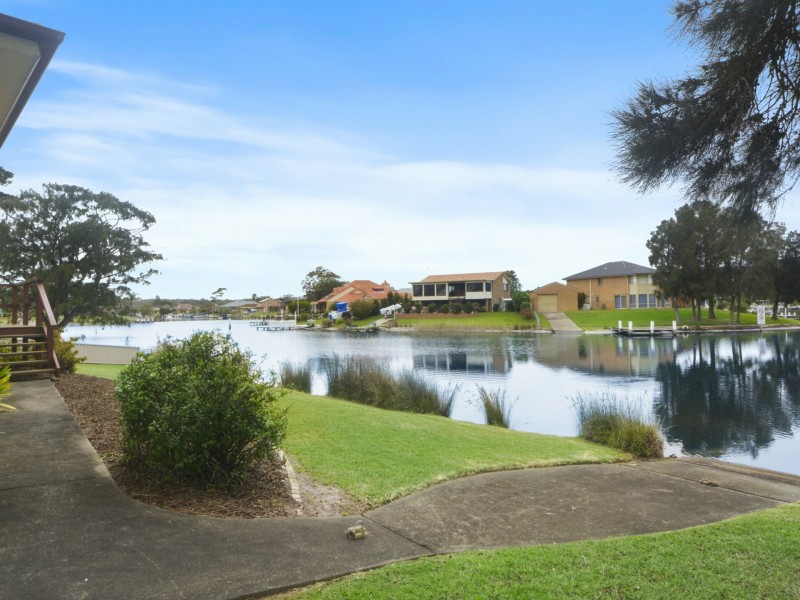 9 Plover Close, Sussex Inlet NSW 2540