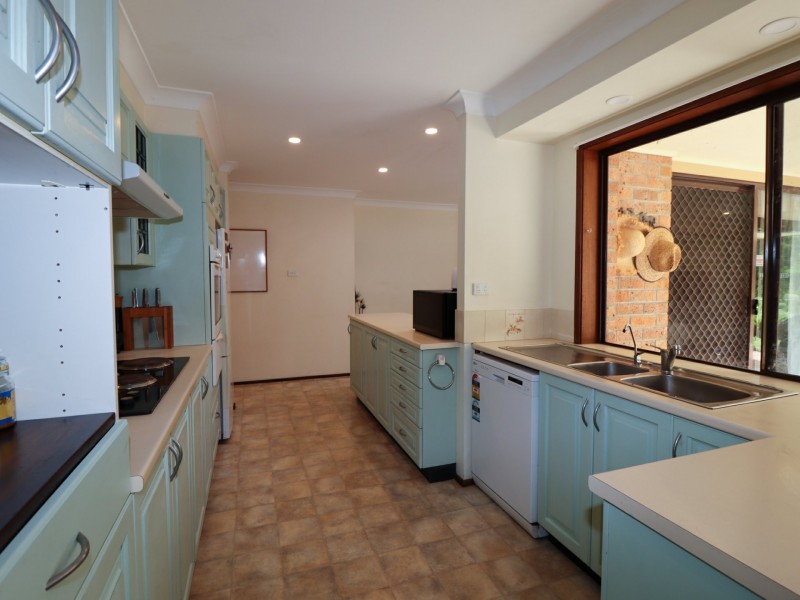 D2880b Princes Highway, Wandandian NSW 2540