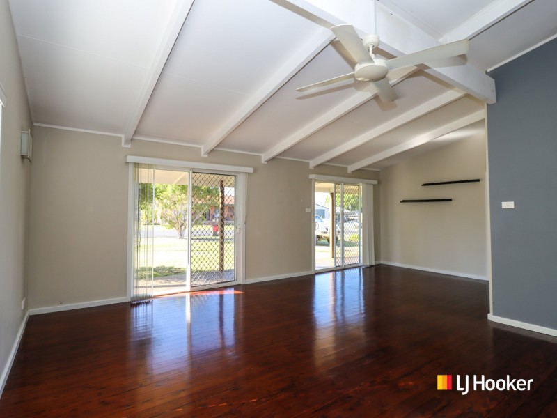 9 Lyons Road, Sussex Inlet NSW 2540
